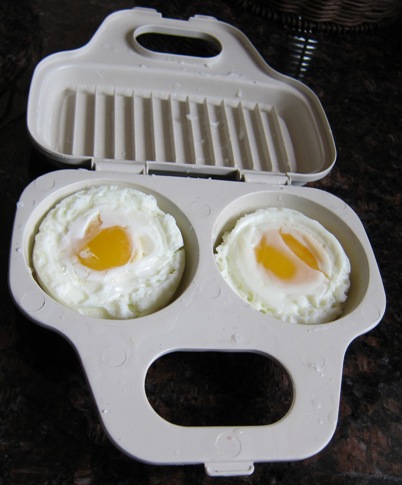 How To Cook Eggs In A Microwave Egg Poacher