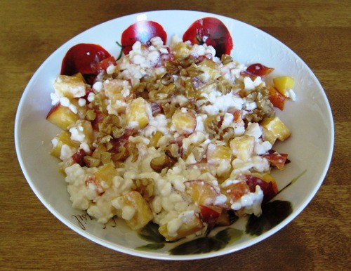 cottage cheese with peach and walnuts