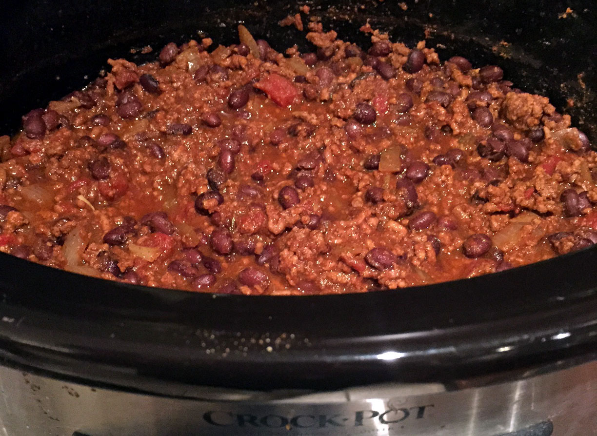 Best Easy Slow Cooker Beef Chili Recipe – Melanie Cooks