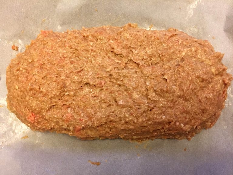 Easy Cheese Stuffed Meatloaf Recipe With Gooey Melted Cheese Inside ...