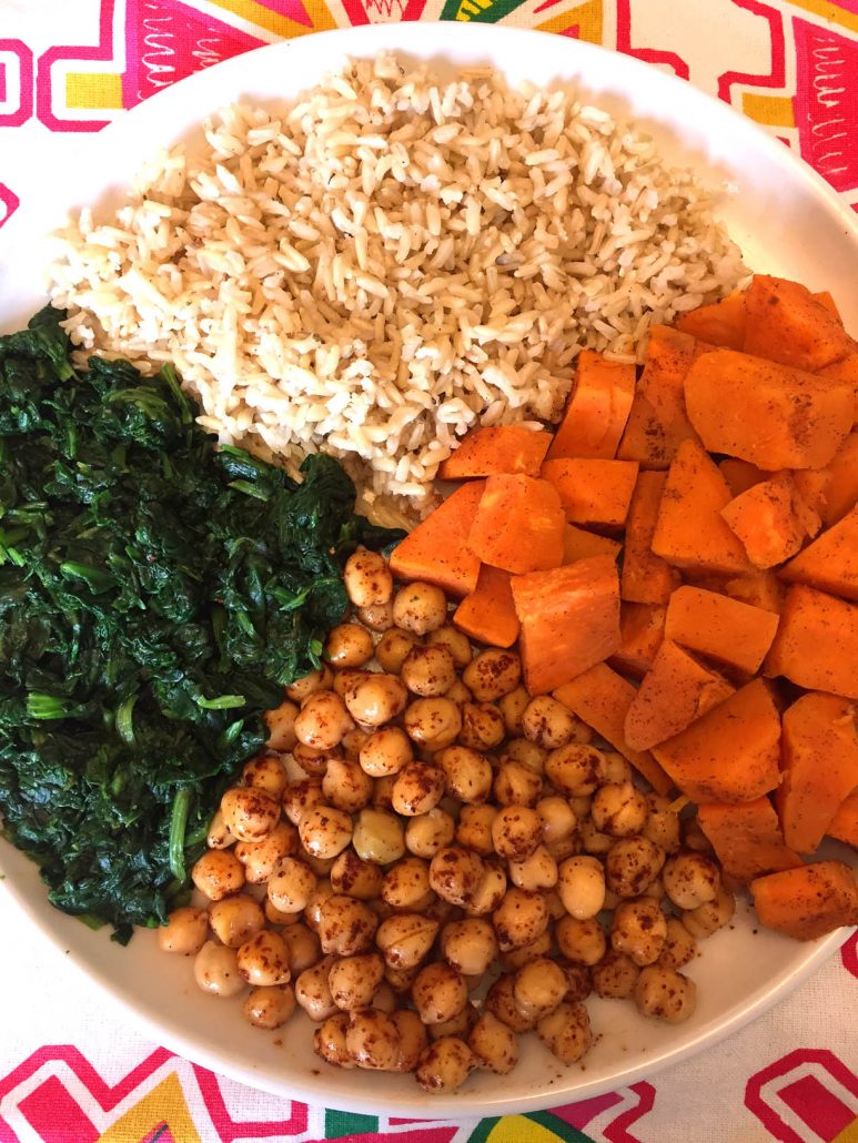 Vegan Buddah Bowl With Chickpeas & Sweet Potatoes & Spinach & Brown Rice
