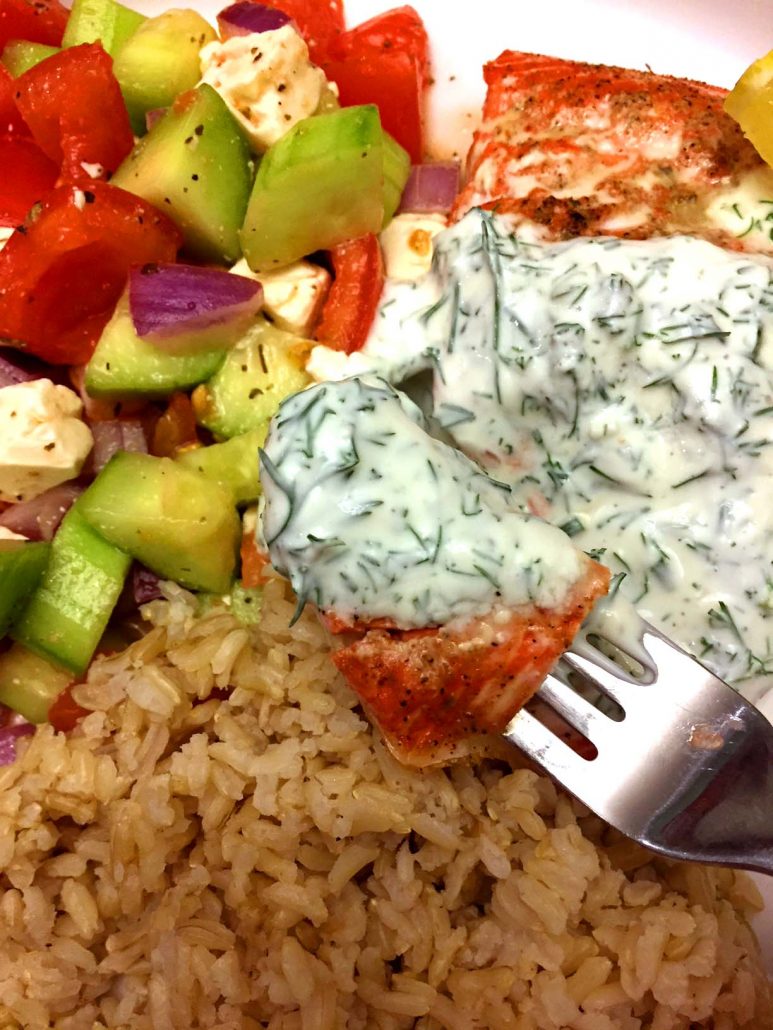 Baked Salmon With Creamy Garlic Yogurt Dill Sauce – Melanie Cooks