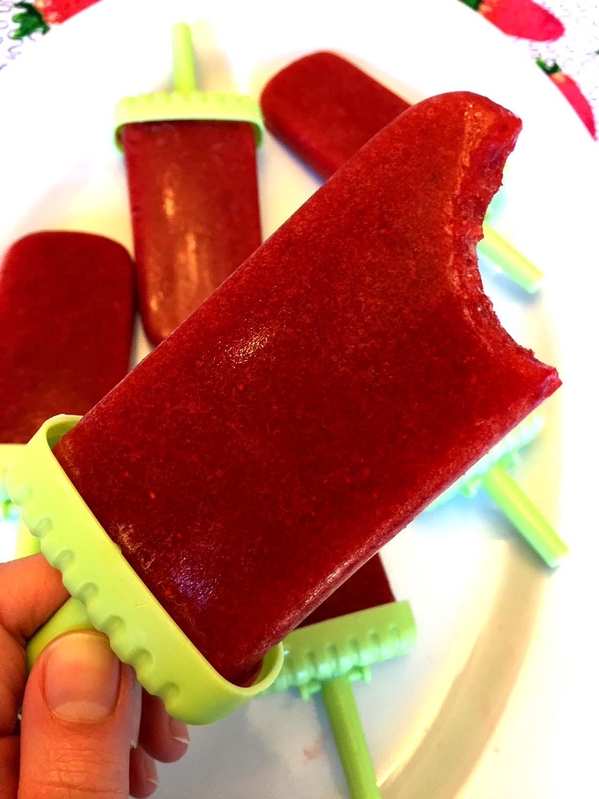 Sugar-Free Strawberry Popsicles Recipe (Keto, Paleo, Vegan) – Melanie Cooks