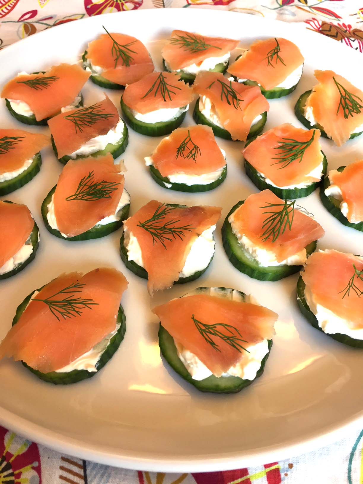 Smoked Salmon & Cream Cheese Crackers