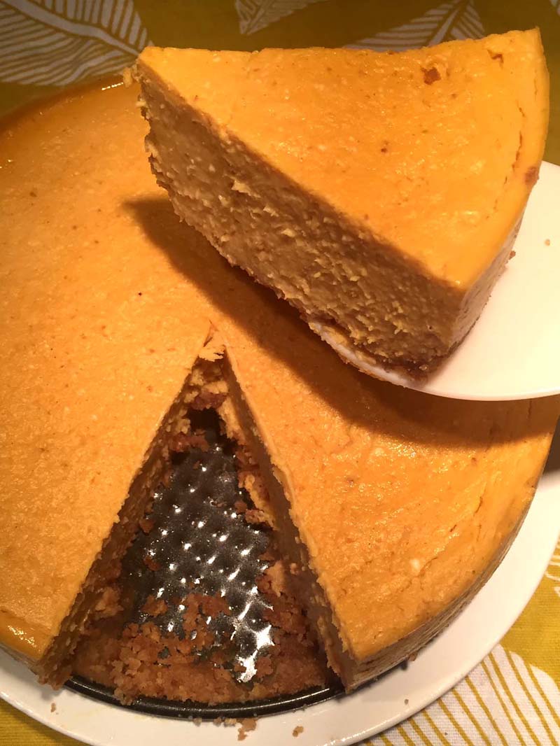 https://www.melaniecooks.com/wp-content/uploads/2018/10/instant_pot_pumpkin_cheesecake_best_easy.jpg