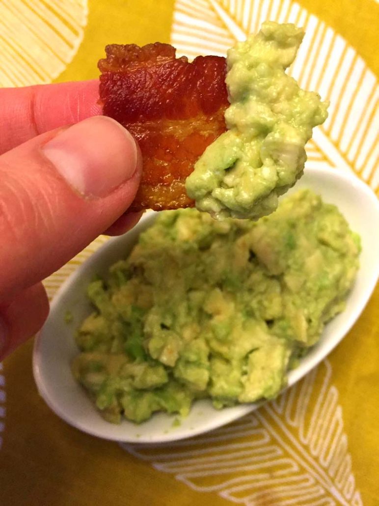 Keto Bacon Chips With Guacamole