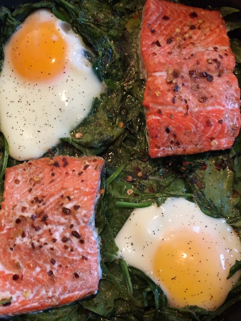 Salmon en Papillote with Spinach and Eggs - Ruled Me