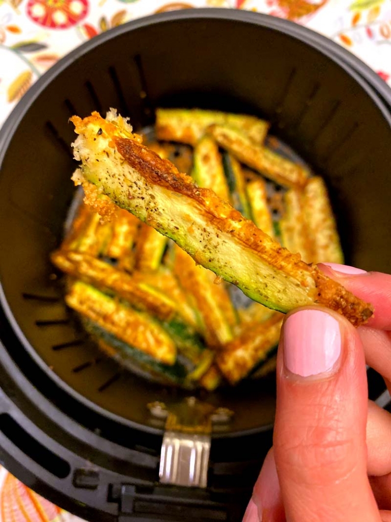 Air Fryer Keto Zucchini Fries With No Breading