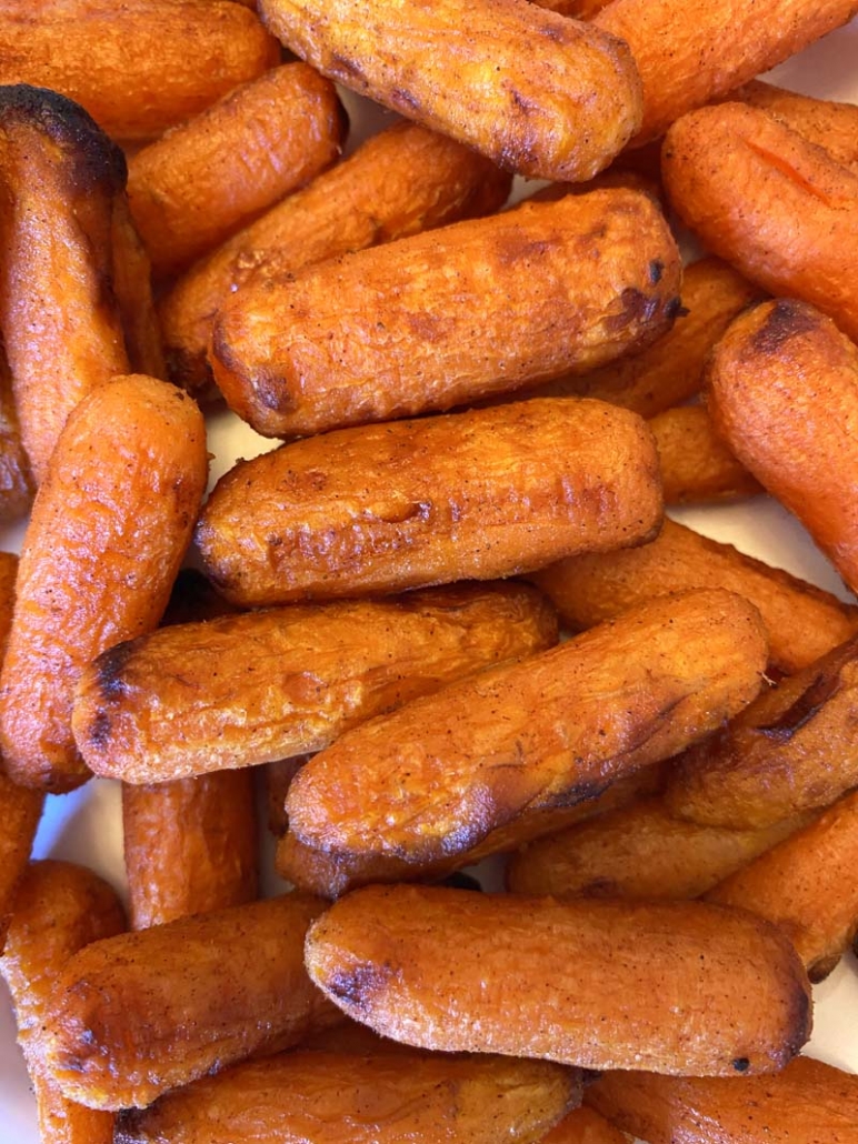 air fryer roasted baby carrots with honey and cinnamon