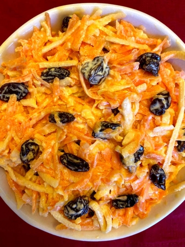 Carrot Salad With Raisins And Apple