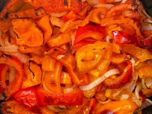 https://www.melaniecooks.com/wp-content/uploads/2020/08/air_fried_peppers_onions_fajitas-500x375.jpg