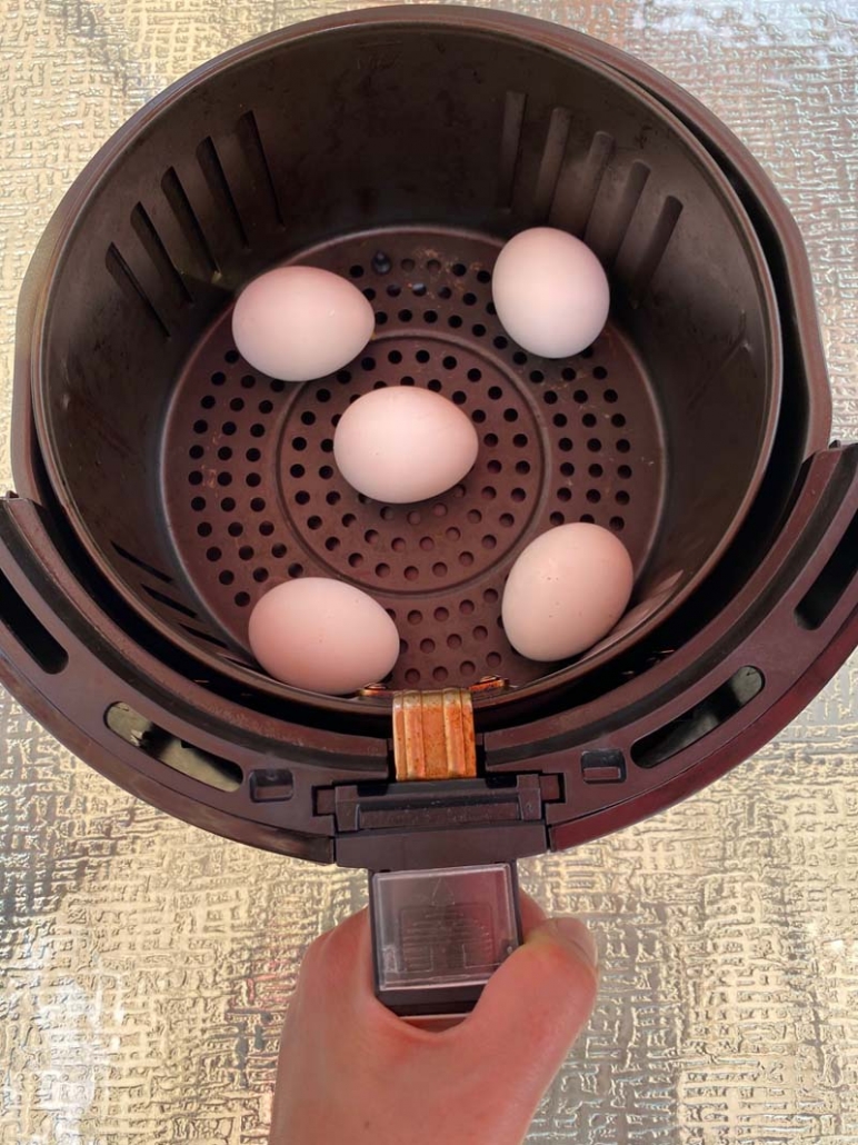 https://www.melaniecooks.com/wp-content/uploads/2020/09/airfryer_boiled_eggs-772x1030.jpg