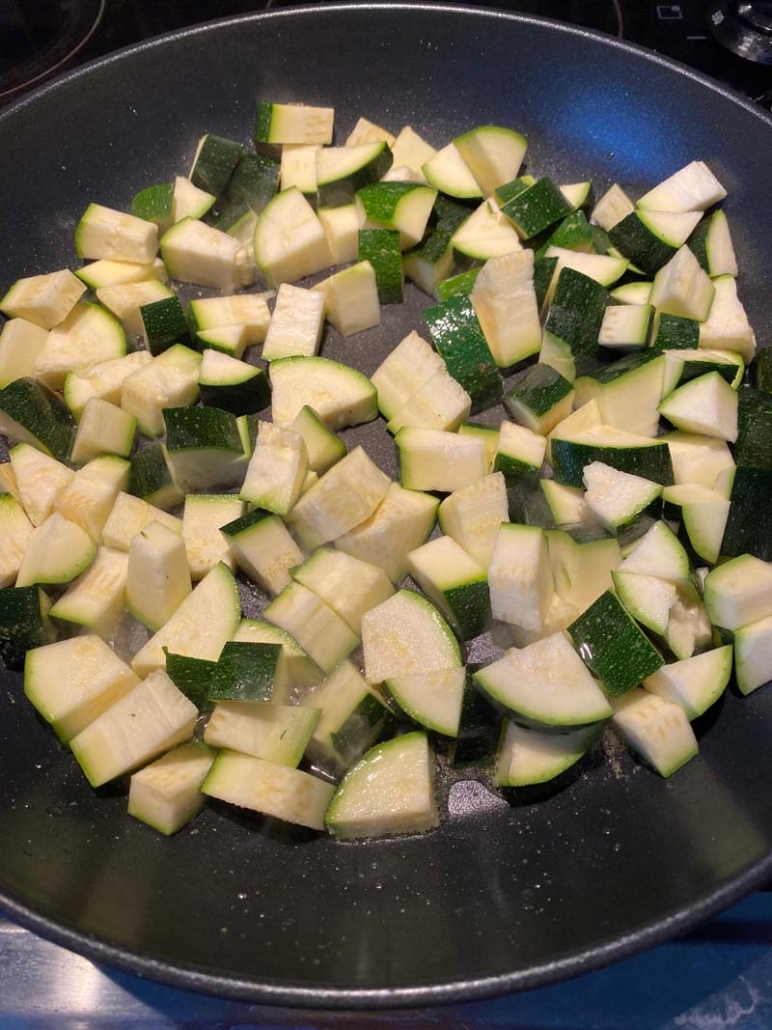 https://www.melaniecooks.com/wp-content/uploads/2020/11/raw_zucchini_frying_pan-772x1030.jpg