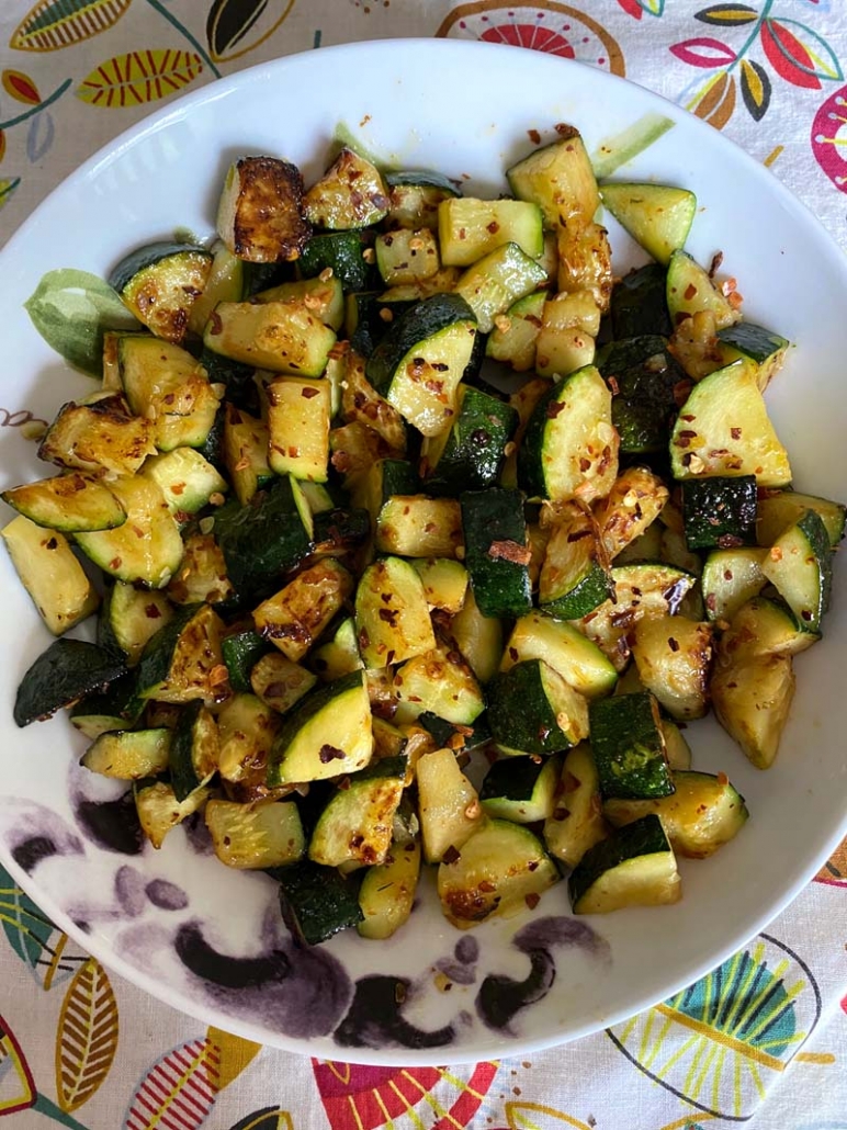 Easy Sauteed Zucchini (Healthy Pan-Fried Zucchini Recipe) – Melanie Cooks