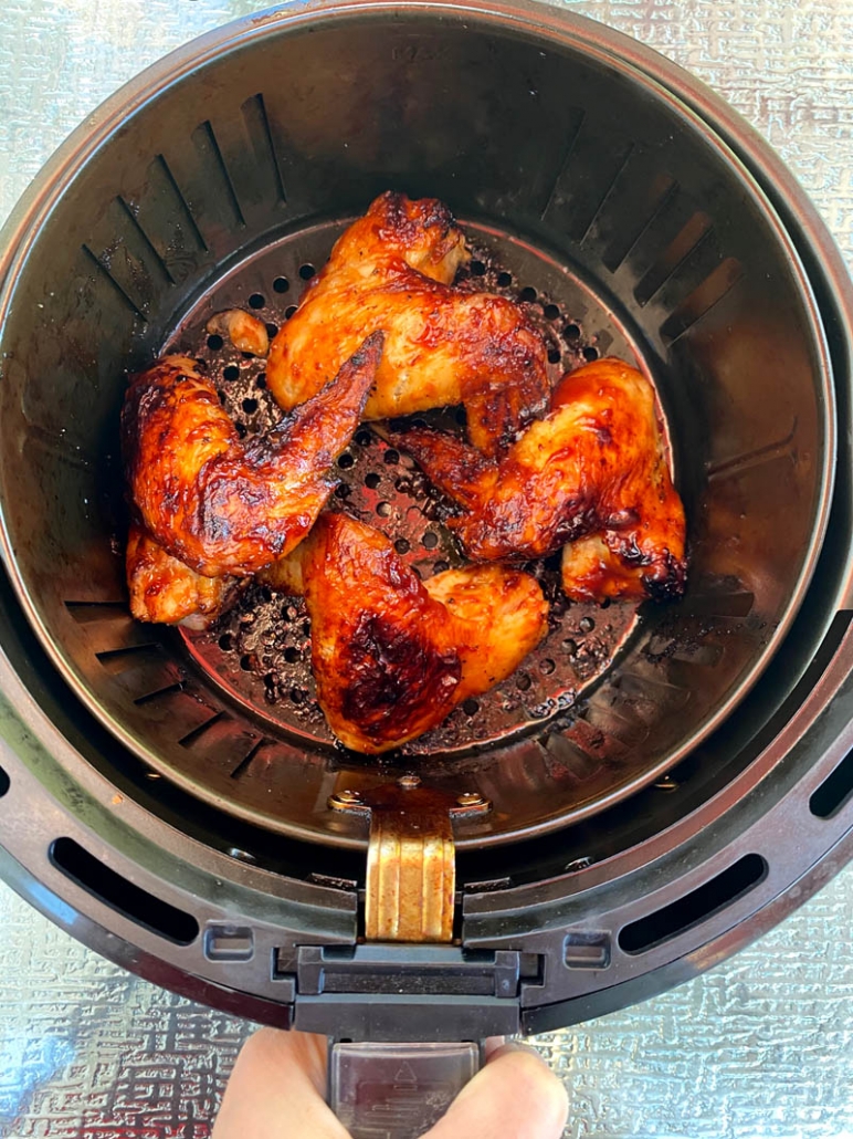 https://www.melaniecooks.com/wp-content/uploads/2020/12/air_fryer_bbq-wings-772x1030.jpg