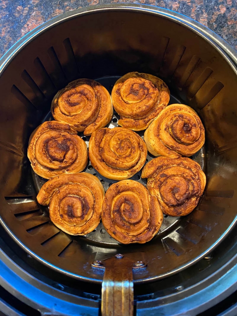 Air Fryer Cinnamon Rolls (Canned Pillsbury)