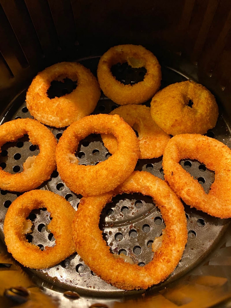 Frozen Onion Rings in the Air Fryer - Sustainable Cooks