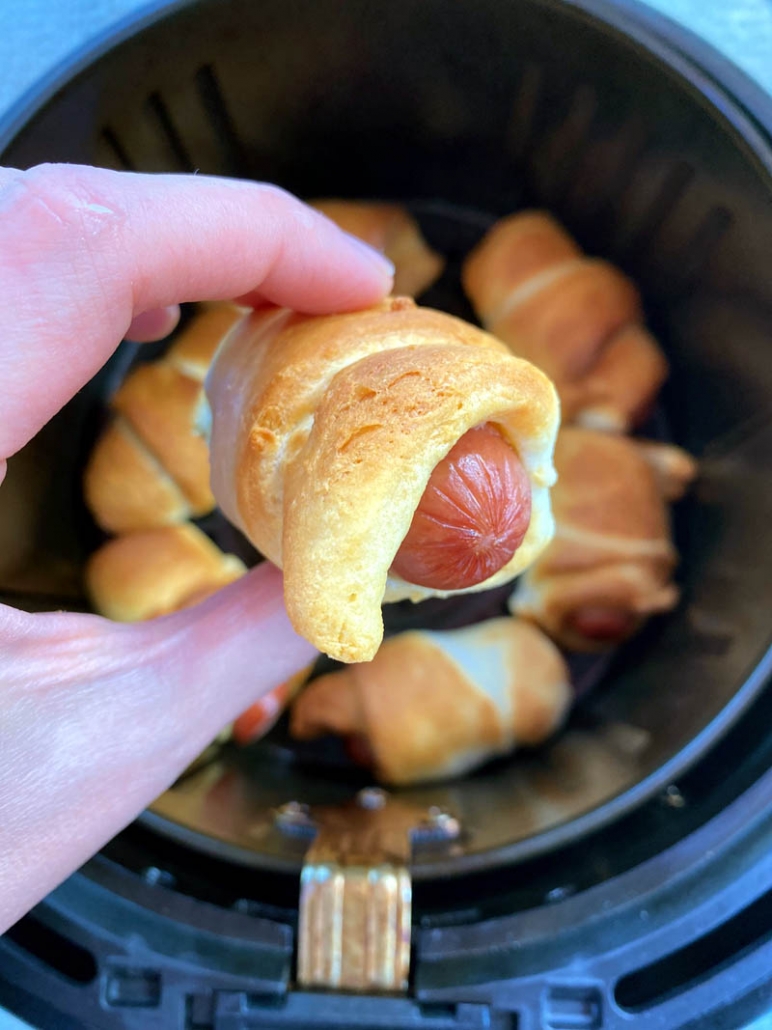 crescent hot dogs in the air fryer