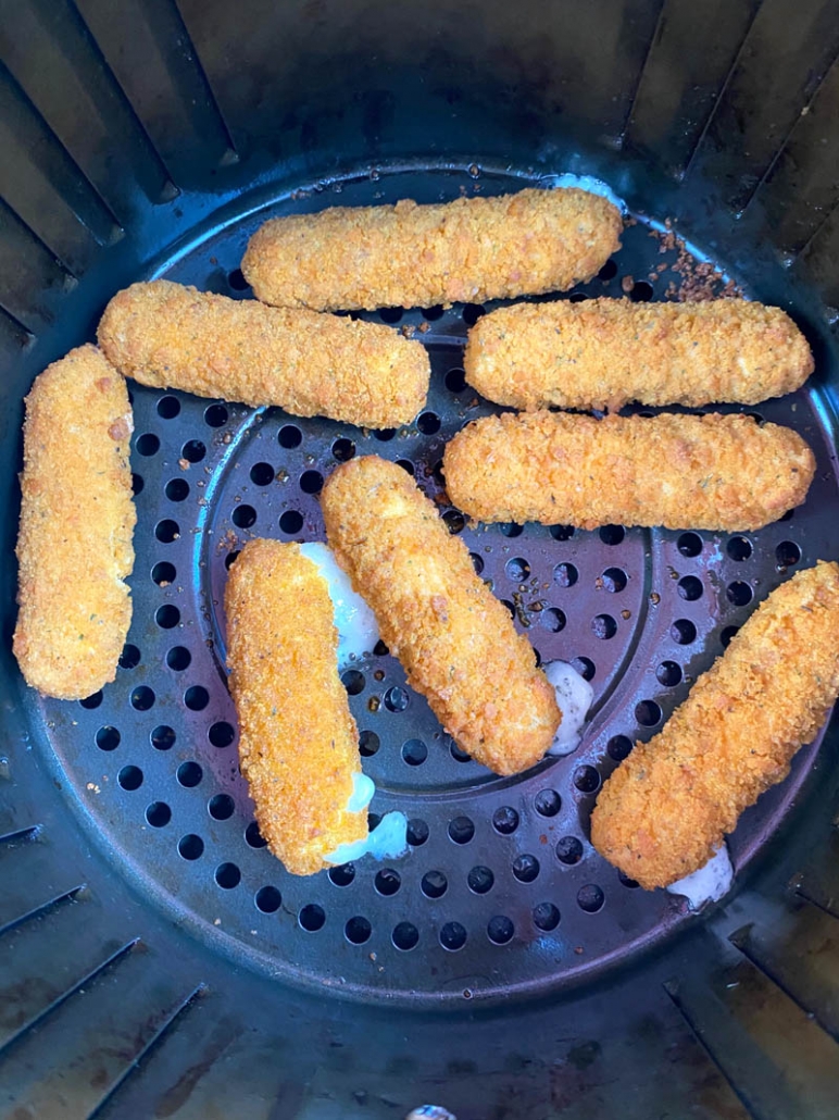 frozen mozzarella sticks in the air fryer