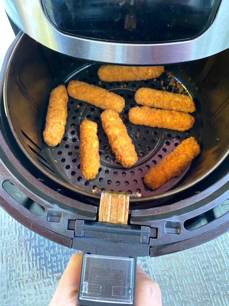 Frozen Mozzarella Sticks In The Air Fryer