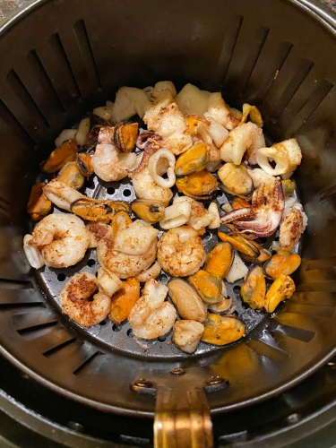 Air Fryer Frozen Seafood Medley Mix