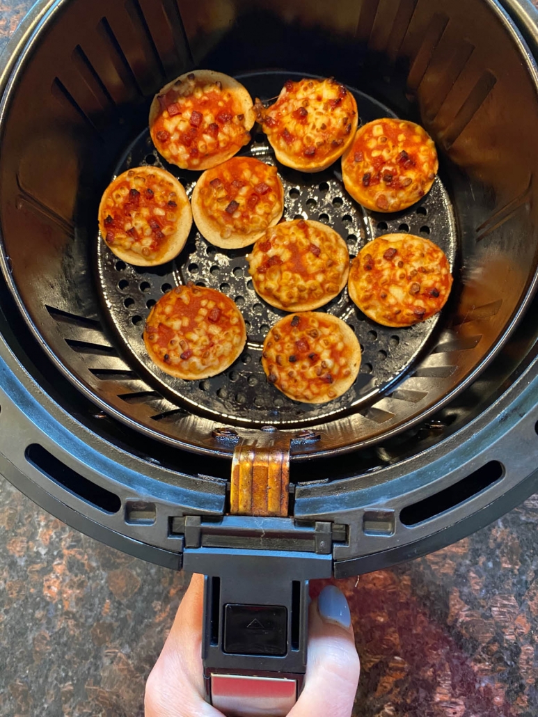 cooking pizza bites in the air fryer 