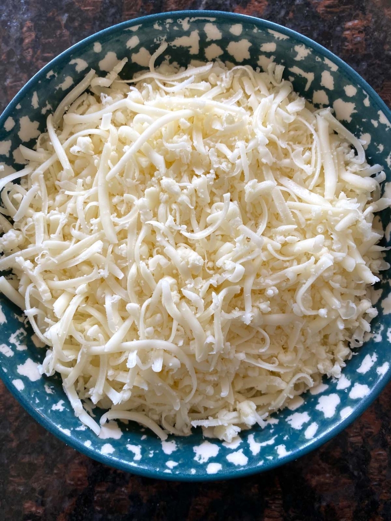 https://www.melaniecooks.com/wp-content/uploads/2021/10/shredded-cheese-in-food-processor-9-773x1030.jpg