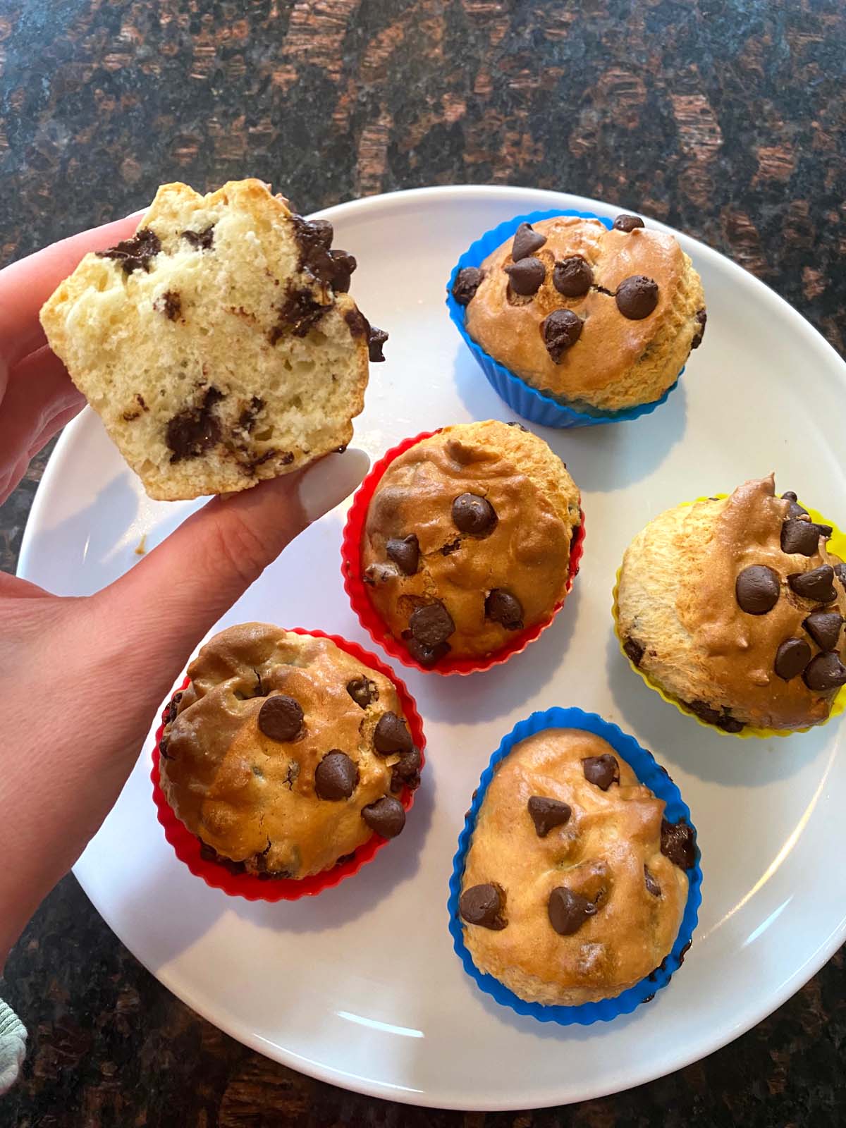 https://www.melaniecooks.com/wp-content/uploads/2021/12/Air-Fryer-Chocolate-Chip-Muffins-6.jpg