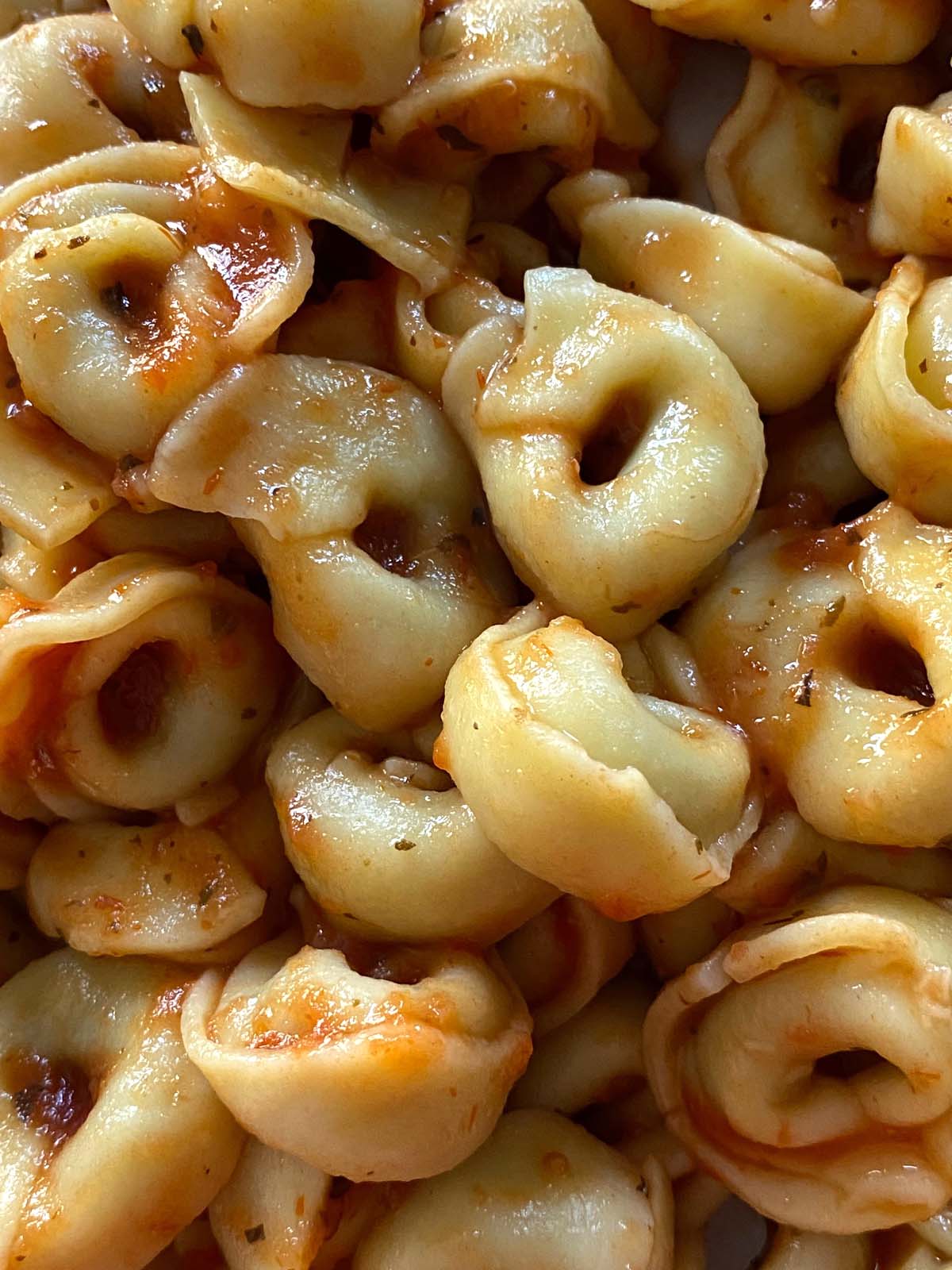 Tortellini with sauce.