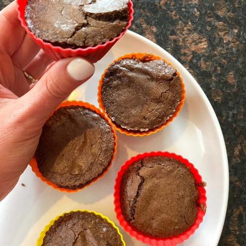 https://www.melaniecooks.com/wp-content/uploads/2022/05/Air-Fryer-Brownie-Mix-Muffins-9-500x500.jpg