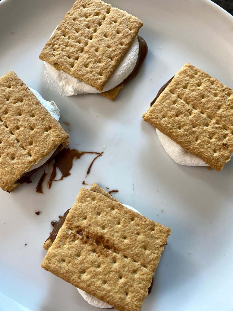 Microwave Smores » Microwave Addicts