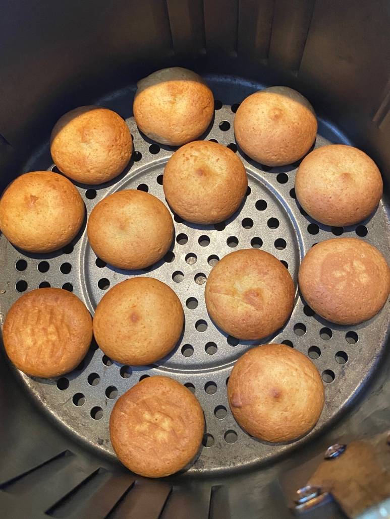 air fryer eggo stuffed pancake bites in the fryer