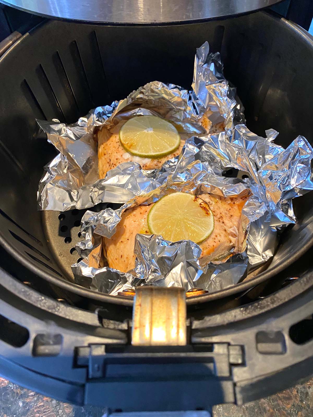 Can You Put Tin Foil In An Air Fryer? Here's How! 