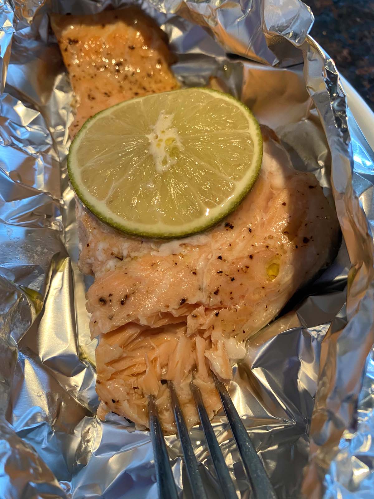 https://www.melaniecooks.com/wp-content/uploads/2023/01/Instant-Pot-Salmon-In-Foil-6.jpg