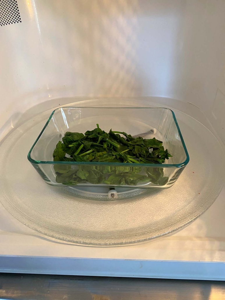fresh spinach cooked in the microwave