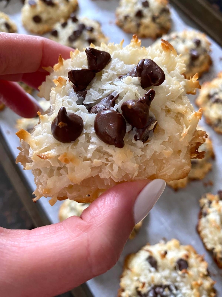easy cookie Coconut Chocolate Chip Macaroons