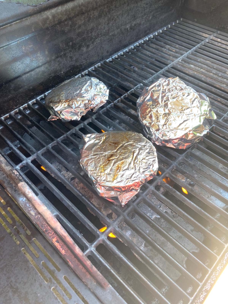 grilled salmon burgers