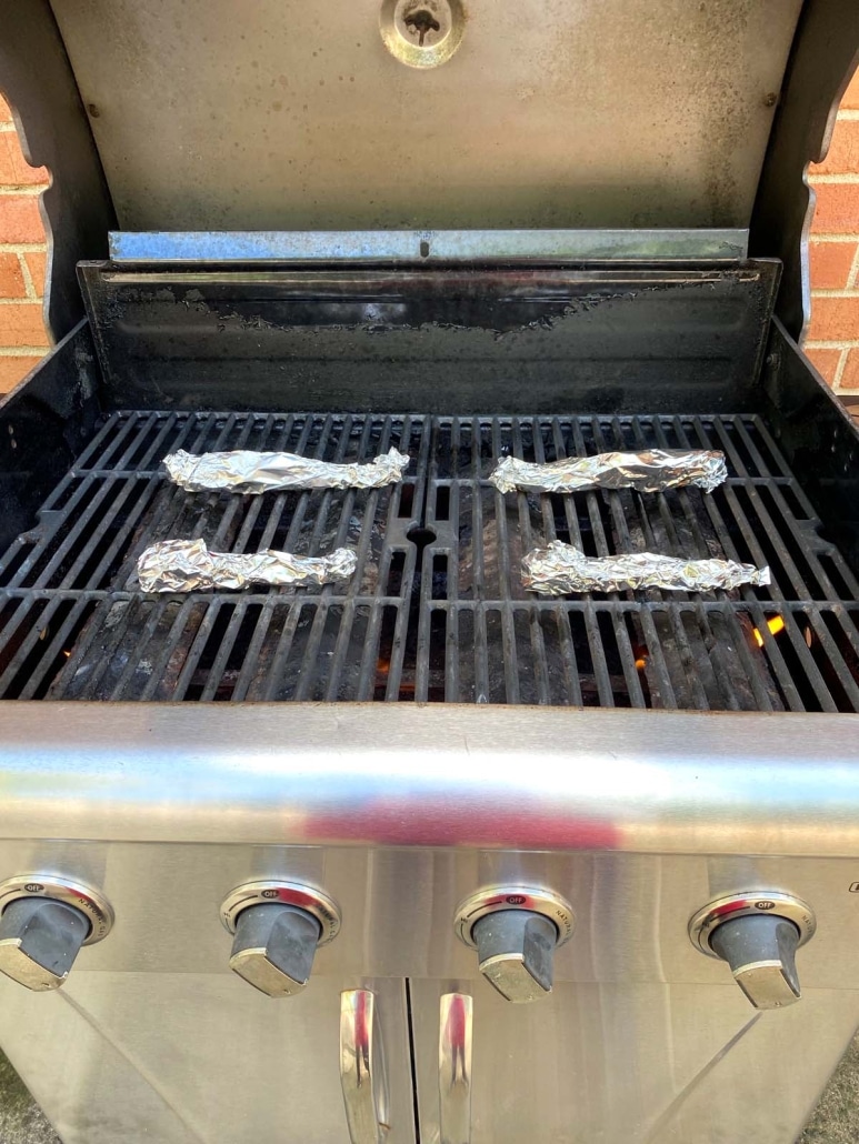 easy side dish cooked carrots in foil packets on grill