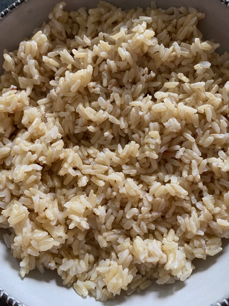 https://www.melaniecooks.com/wp-content/uploads/2023/09/Jasmine-Brown-Rice-In-Instant-Pot-5-e1699842308497-773x1030.jpg