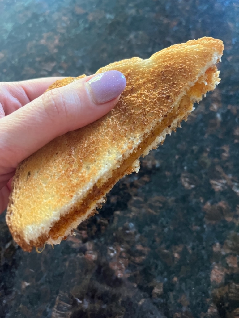 Mm cheese and jalapeño glizzy microwaved toast [OC] : r/shittyfoodporn