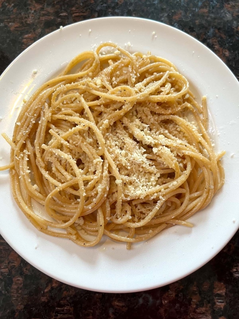 Whole Wheat Spaghetti With Garlic And Olive Oil