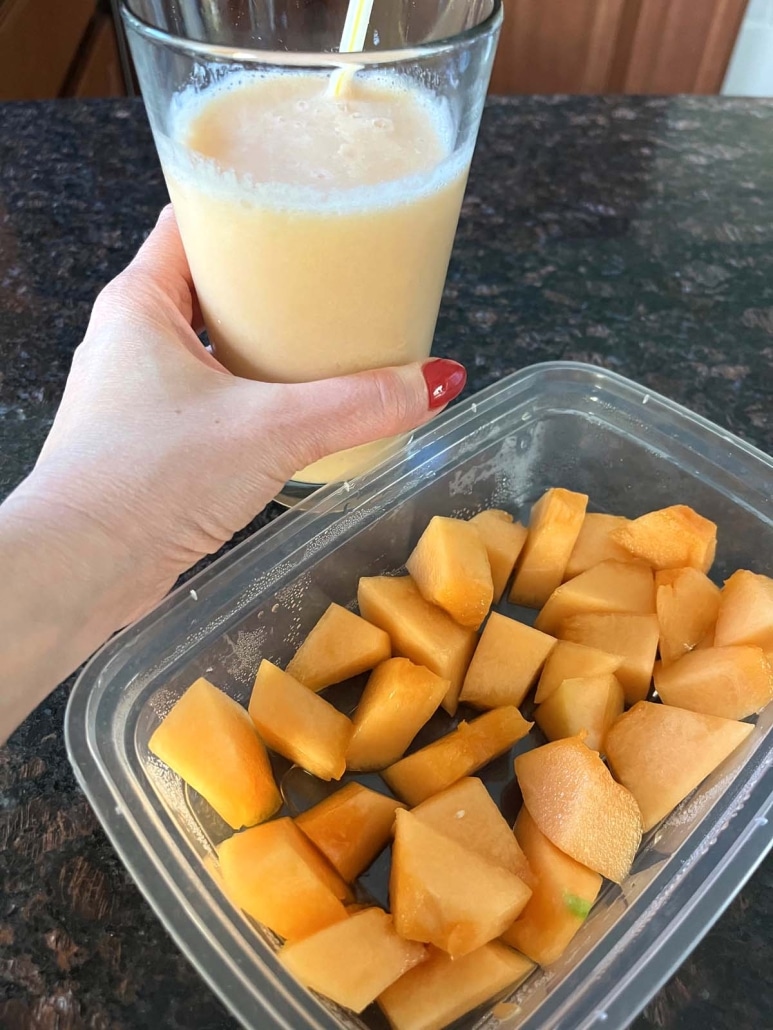 easy two ingredient cantaloupe smoothie