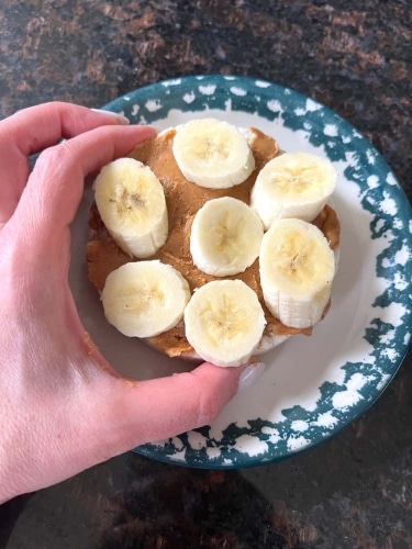 rice cakes banana peanut butter snack