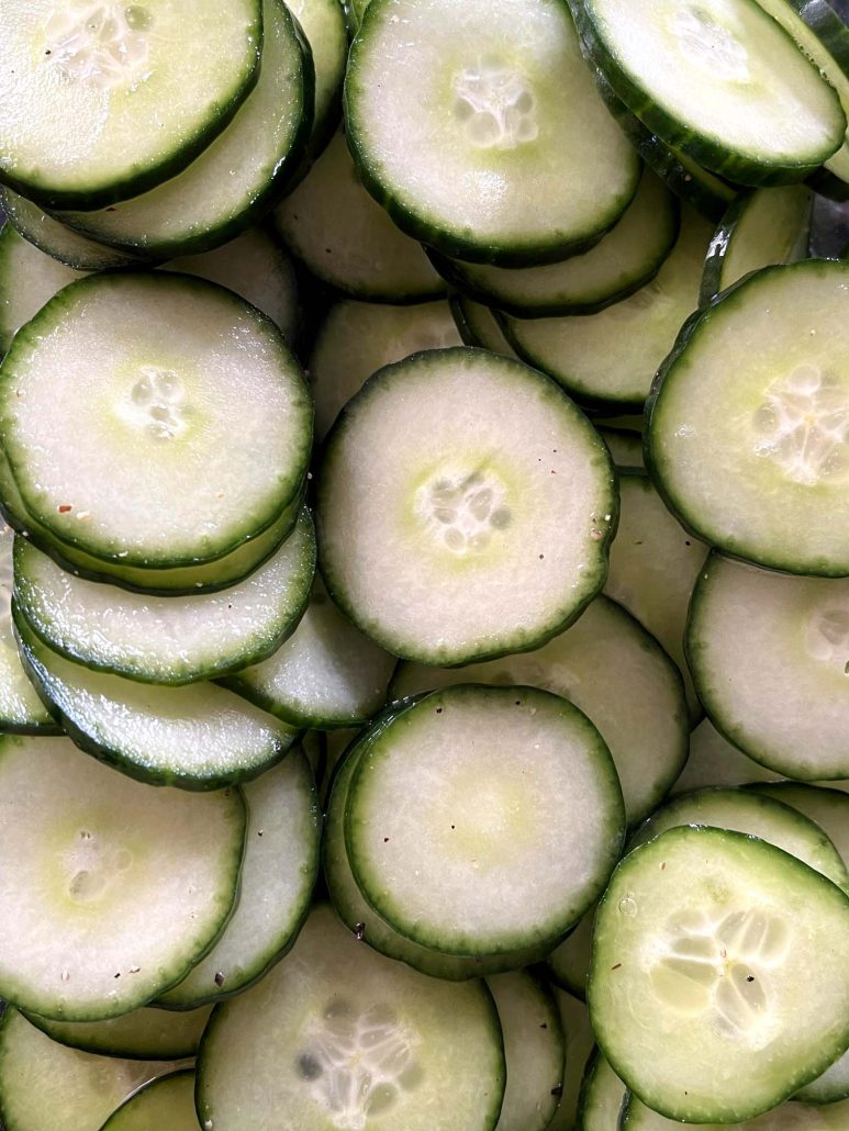 quick marinated cucumbers