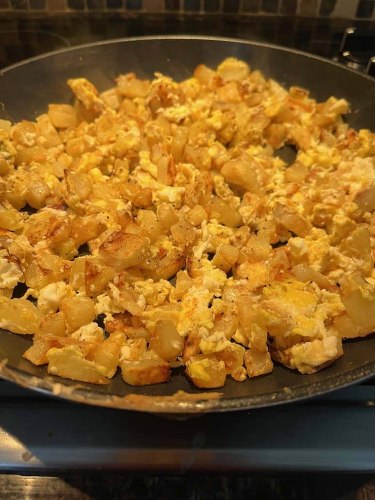 fried potatoes and eggs recipe