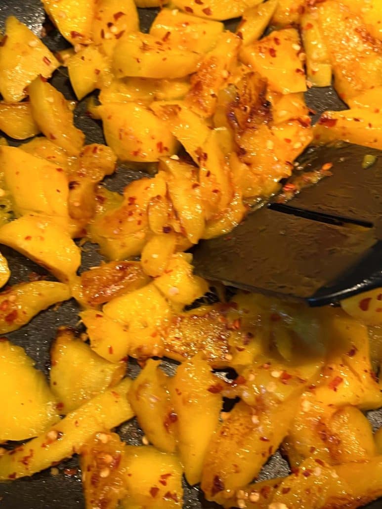 spicy mango slices