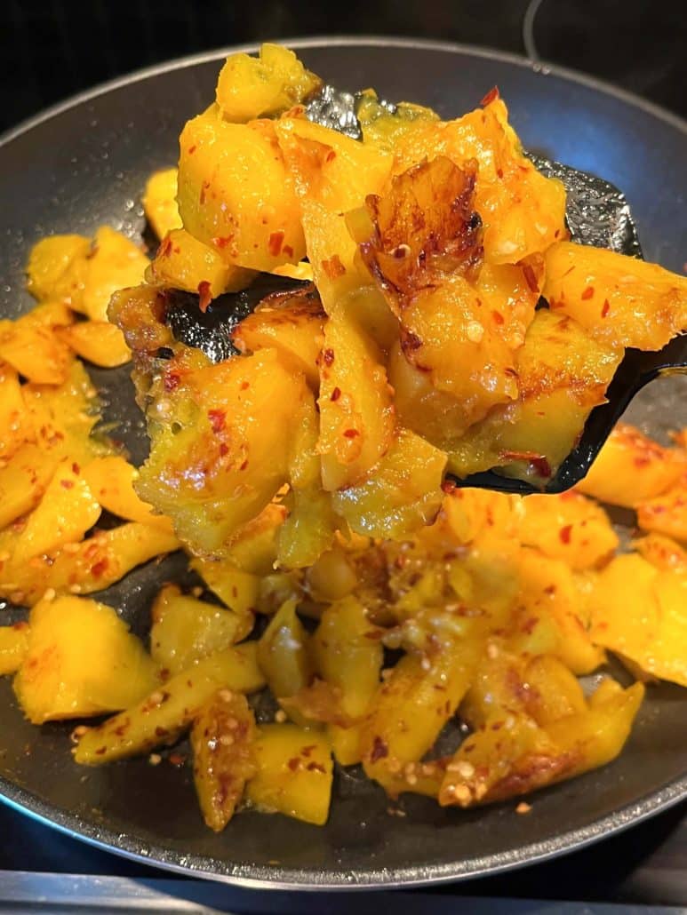 pan-fried spicy mango