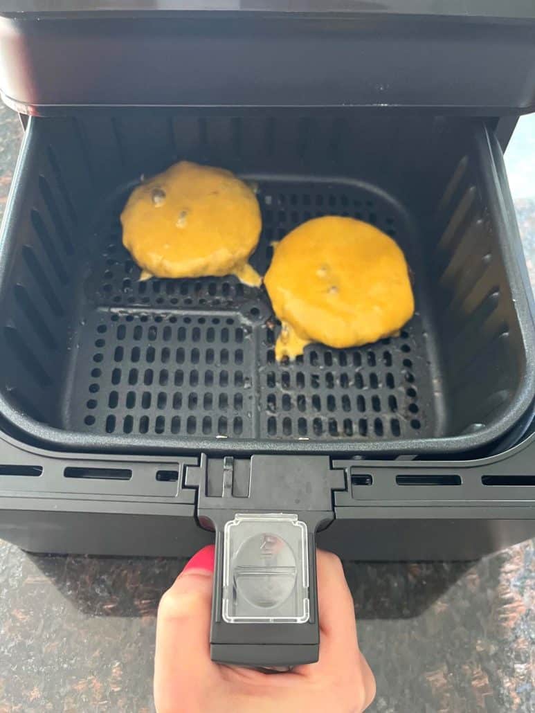 homemade air fryer cheeseburgers