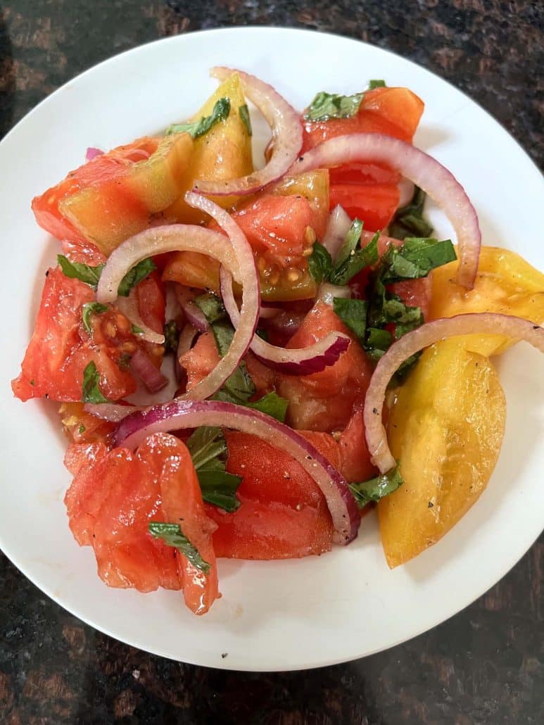 basil tomato salad