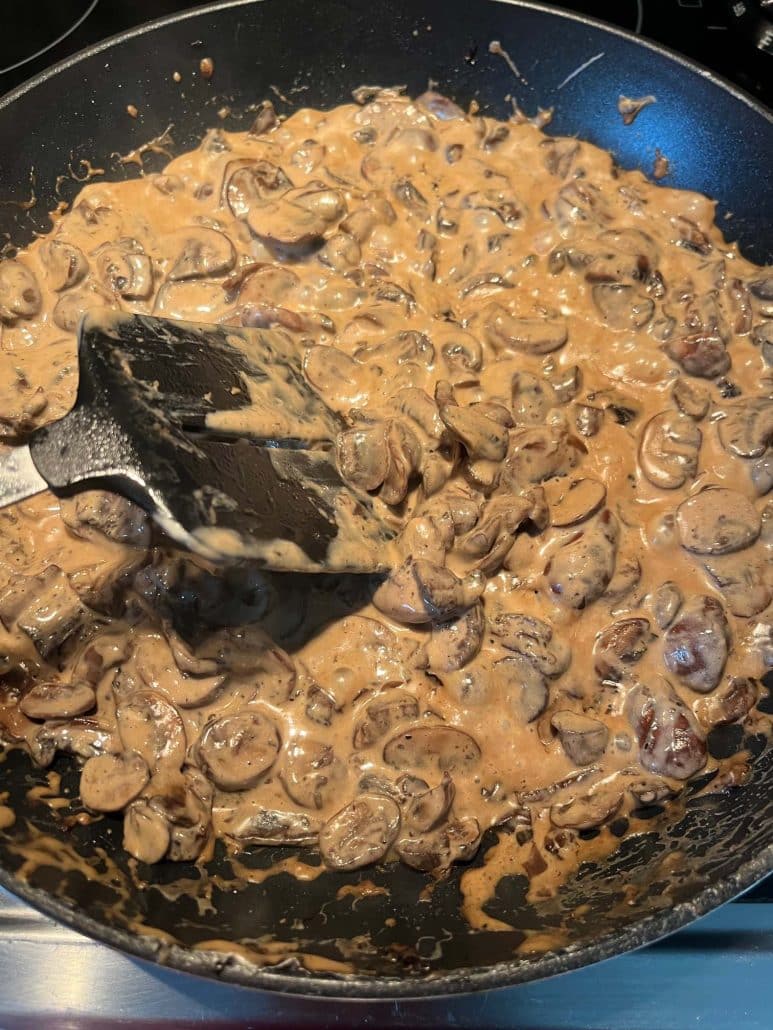 mushroom stroganoff with sour cream